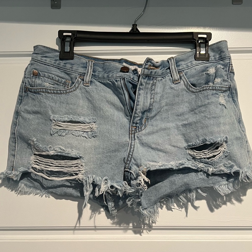 Sold. Pink Lily boutique shorts size large